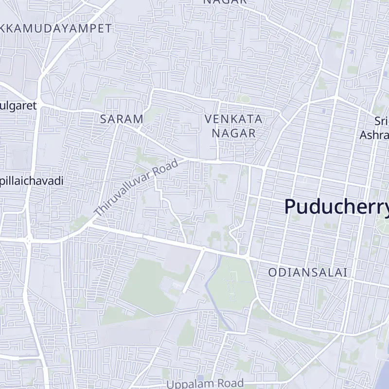 Street map of Pondicherry with 9 numbered pins, one for each clinic in the list.
